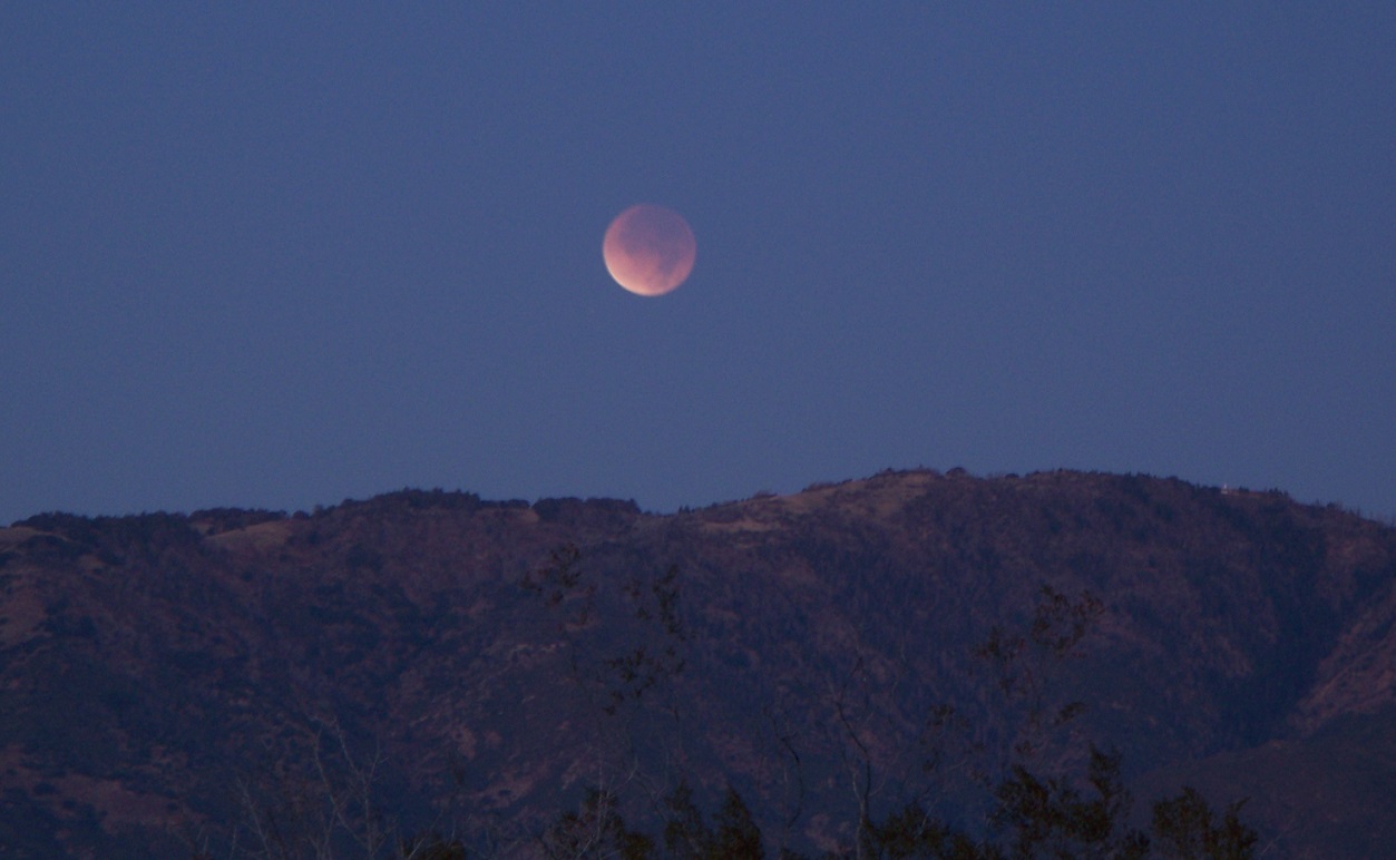 ‘Thoughts on January 31, 2018’s Complete Lunar Eclipse’ and Other Poetry by Amy Foreman